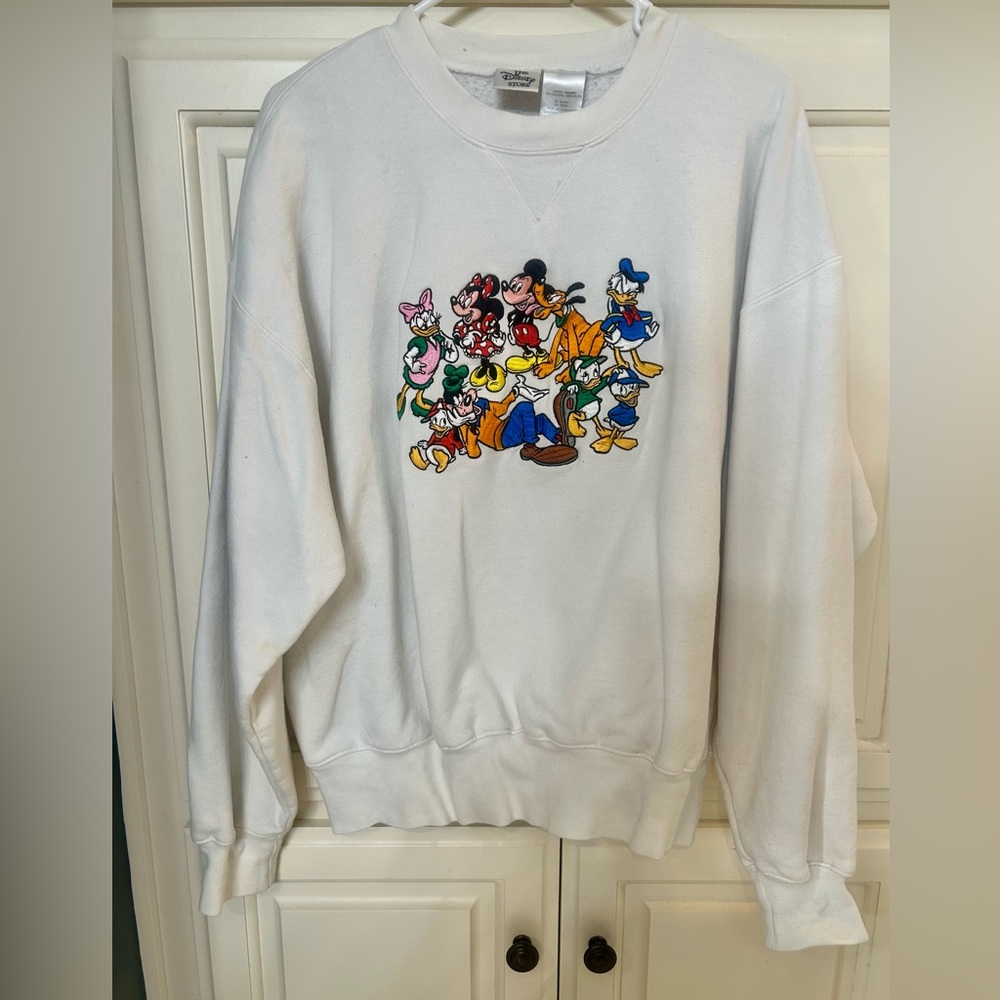 Vintage Walt Disney crew sweatshirt